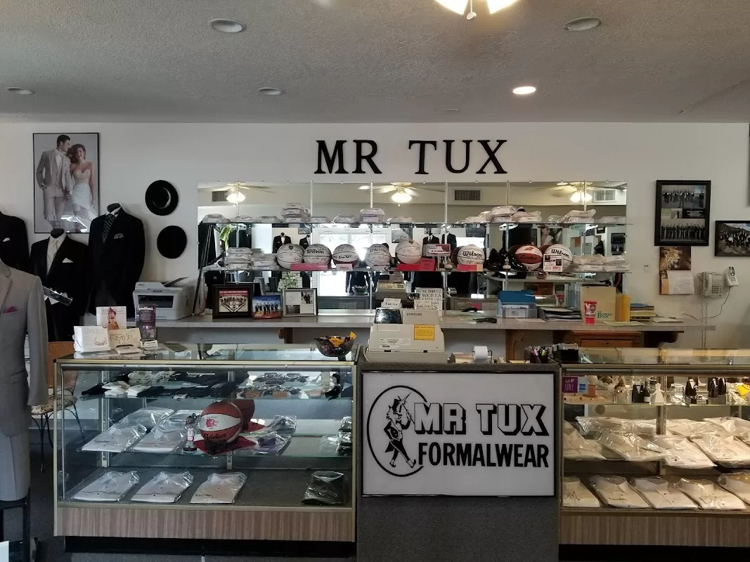 Mr Tux | Foto: David Sharp — photo 2