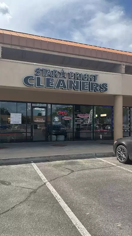 Dominick Tailors - Starbright Cleaners | Foto: Dominick Tailors - Starbright Cleaners
