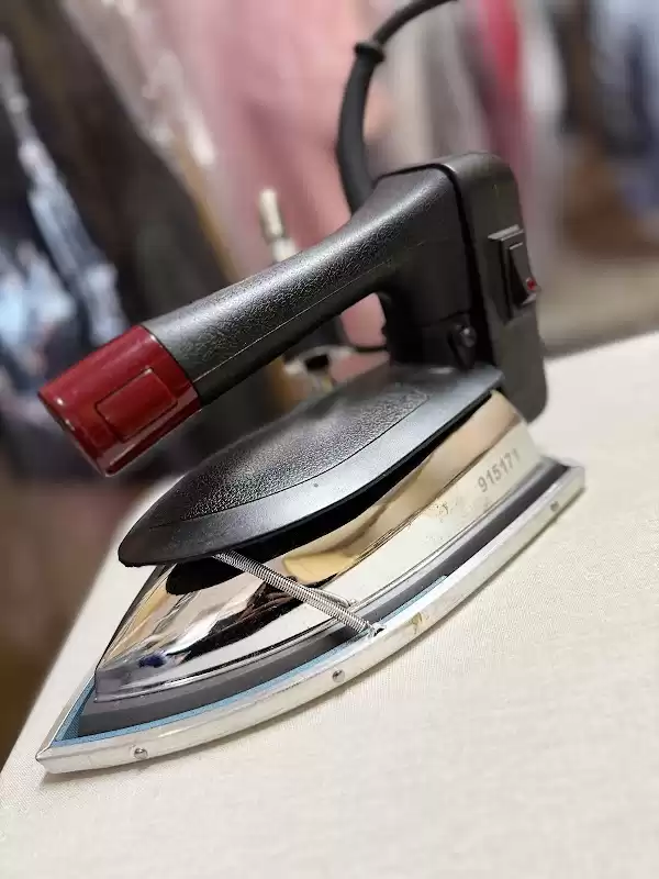 Dominick Tailors - Starbright Cleaners | Foto: Dominick Tailors - Starbright Cleaners