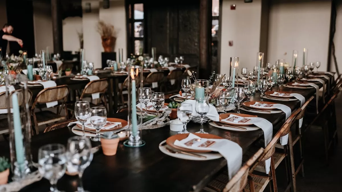 Darling Details Vintage Rentals | Foto: Allison Gordon — photo 4