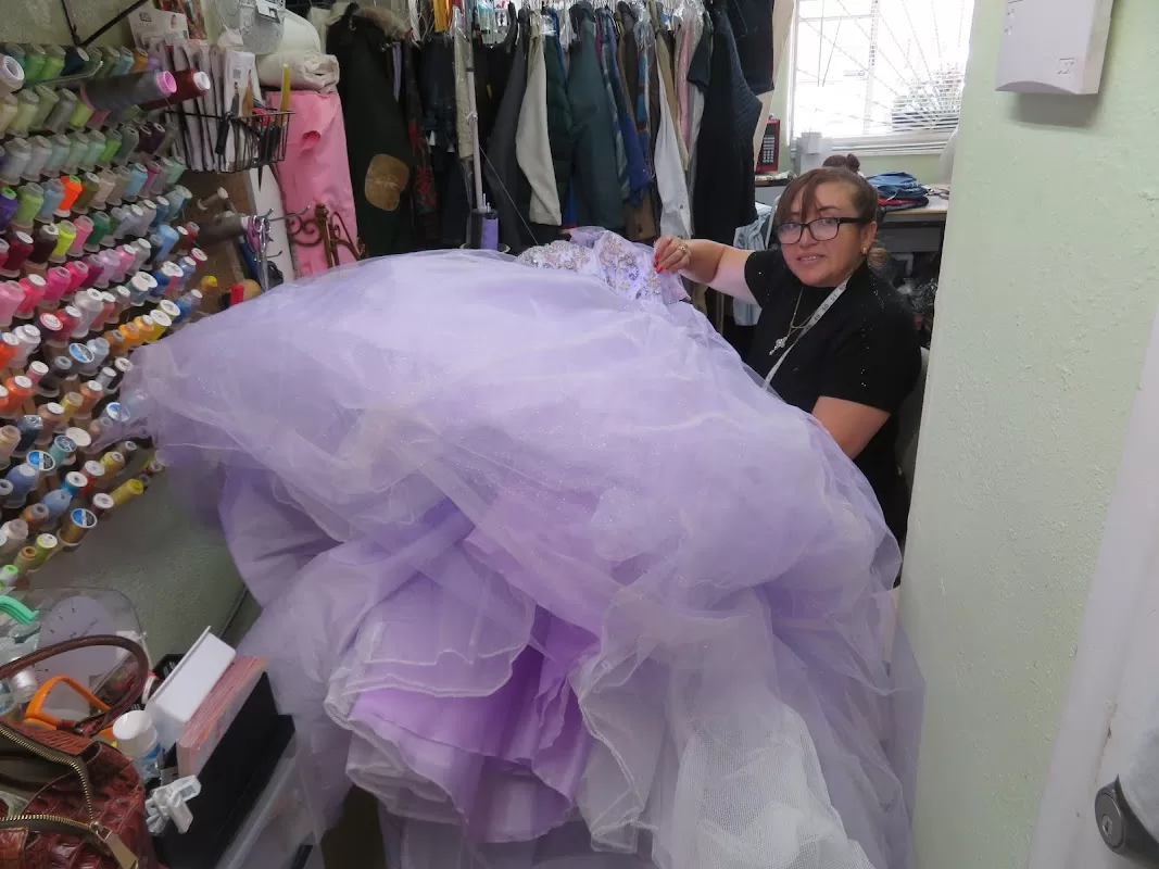 Alterations & More Inc. | Foto: Alterations & More Inc. — photo 3