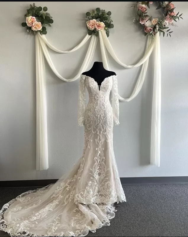 Bridal Elegance By Darlene | Foto: Bridal Elegance By Darlene — photo 5