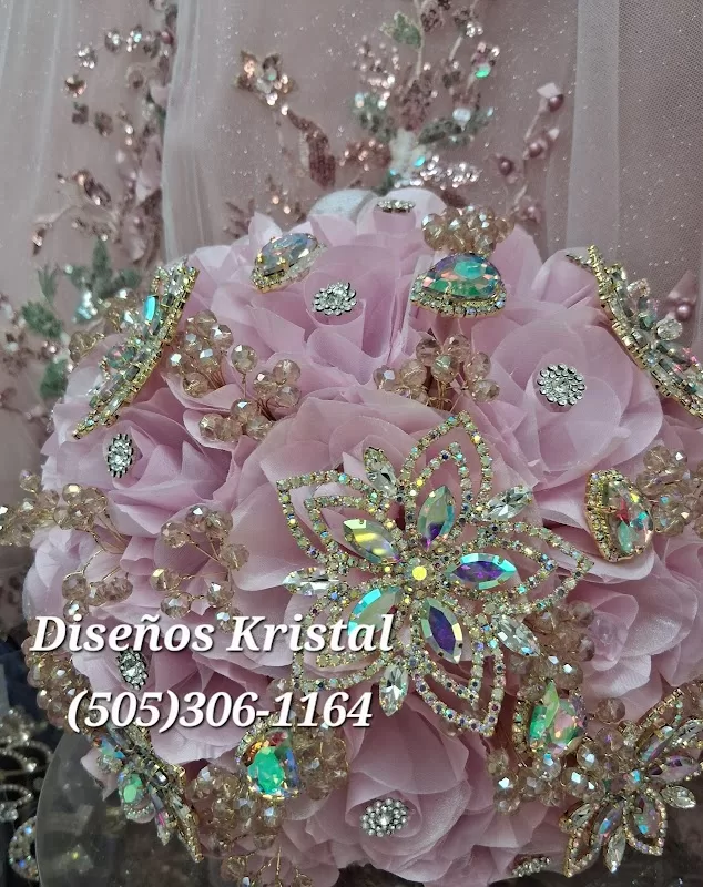 Diseños Kristal Vestidos de Quinciañeras y Novias | Foto: Diseños Kristal Vestidos de Quinciañeras y Novias — photo 3