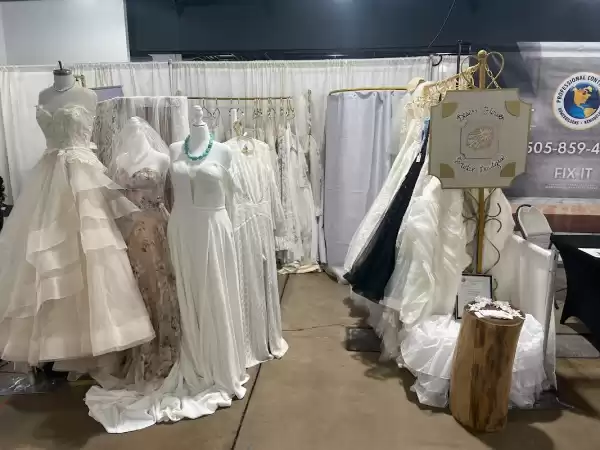 Ross Dress for Less | Foto: Desert Flower Bridal Boutique