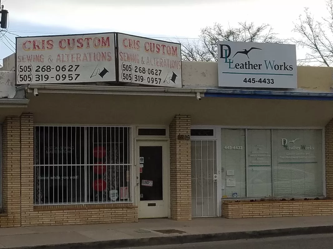Cris Custom Sewing and Alterations | Foto: C E — photo 5